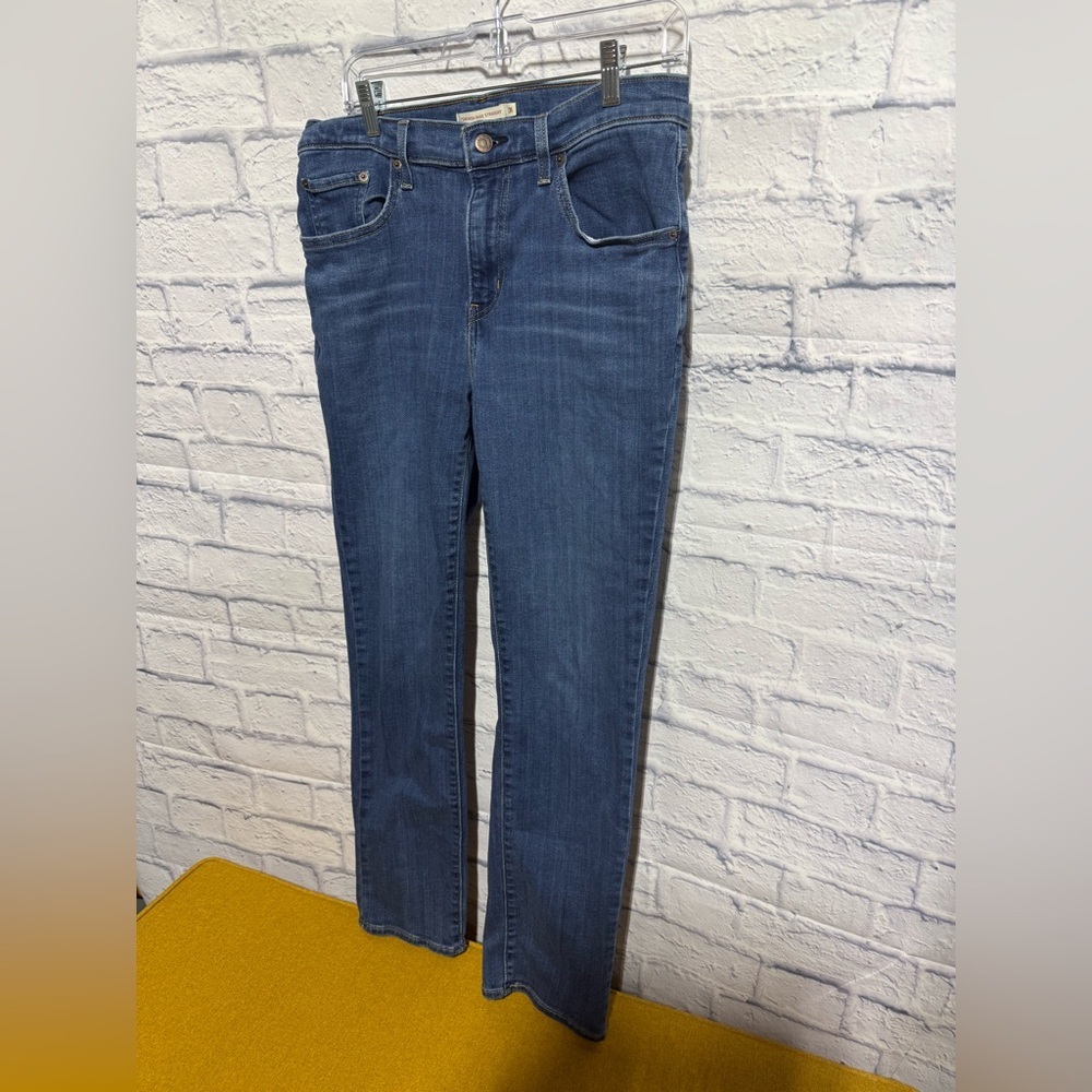 Women’s Levi’s 724 High Rise Straight Blue Jeans, Size 31 - Picture 3 of 7